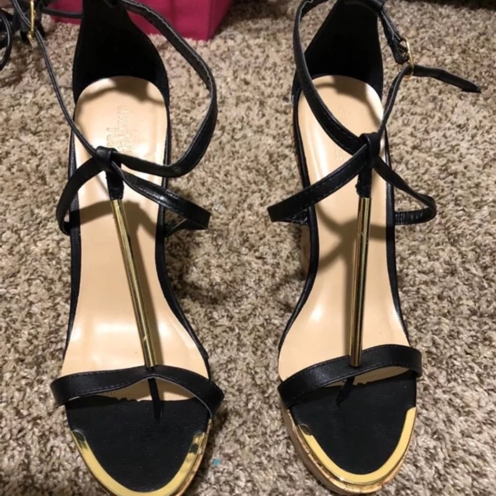 Cute summer wedges sandals